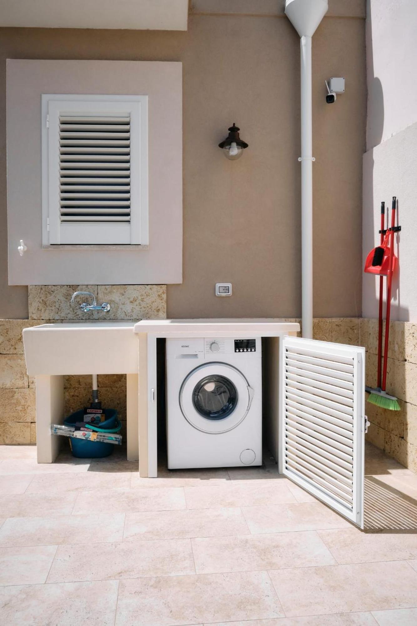 Case Vacanze Da Pino A E B Torchiarolo Luaran gambar